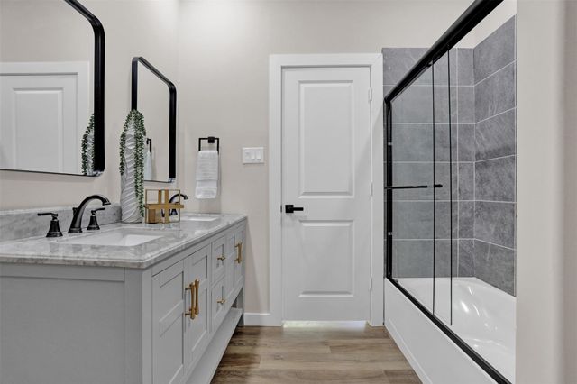 705 E Hanna Street, Denison, TX 75021