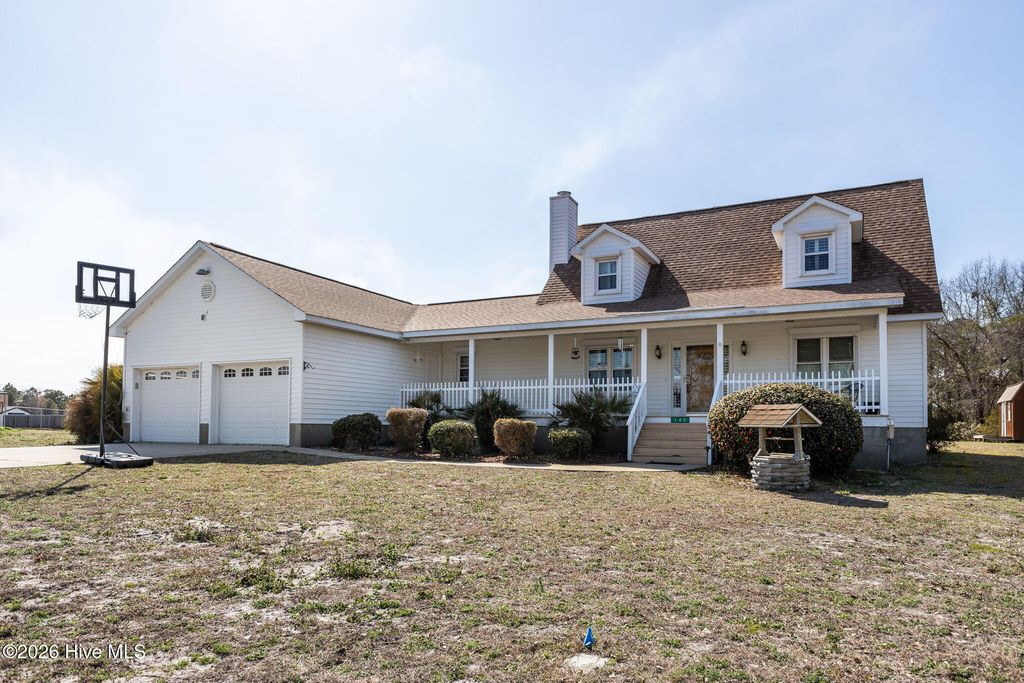 145 Alston Avenue, Newport, NC 28570