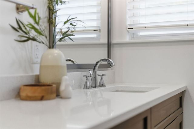 154 Sweetbriar Village Trl, Mt Washington, PA 15211