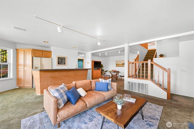 2651 Lake Whatcom Boulevard, Bellingham, WA 98229