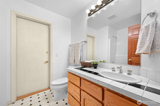 2651 Lake Whatcom Boulevard, Bellingham, WA 98229