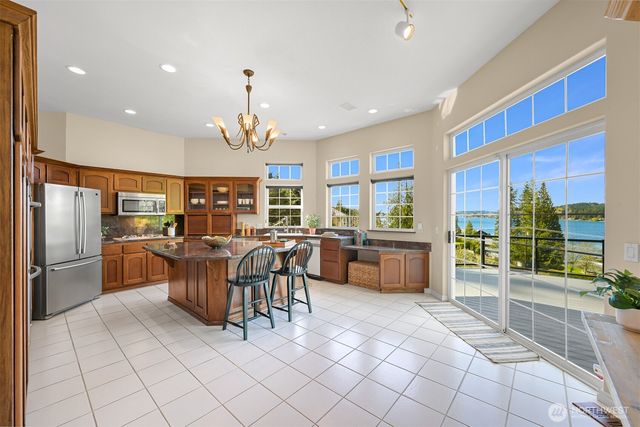 2651 Lake Whatcom Boulevard, Bellingham, WA 98229