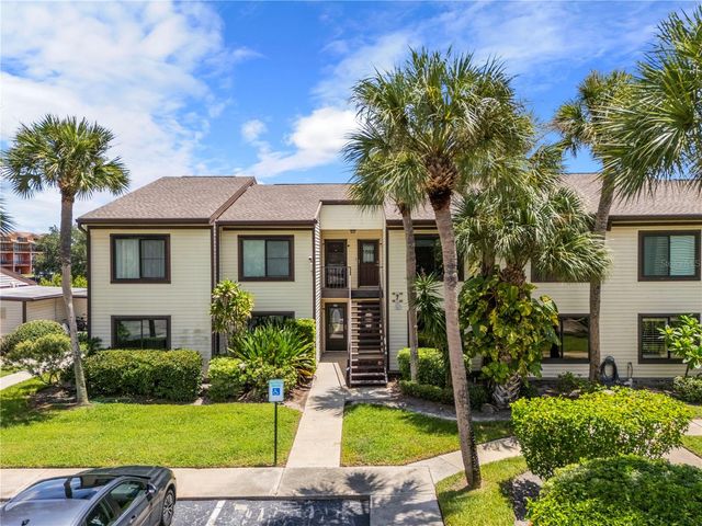 428 MOORINGS COVE DRIVE 7F, Tarpon Springs, FL 34689