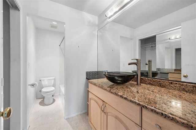 428 MOORINGS COVE DRIVE 7F, Tarpon Springs, FL 34689