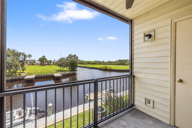428 MOORINGS COVE DRIVE 7F, Tarpon Springs, FL 34689