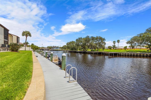428 MOORINGS COVE DRIVE 7F, Tarpon Springs, FL 34689