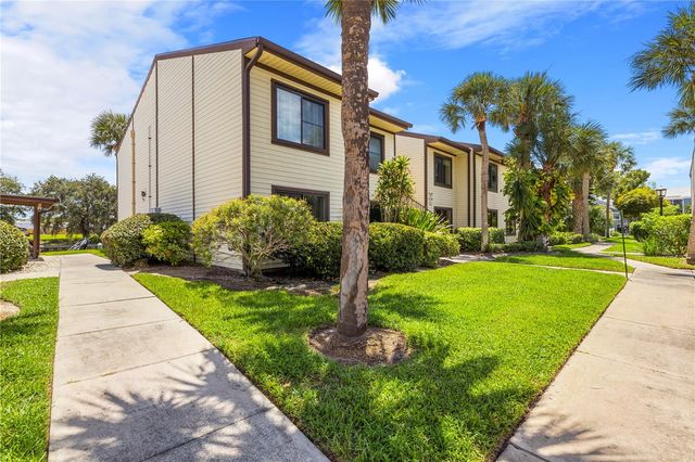 428 MOORINGS COVE DRIVE 7F, Tarpon Springs, FL 34689