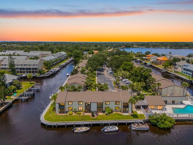 428 MOORINGS COVE DRIVE 7F, Tarpon Springs, FL 34689