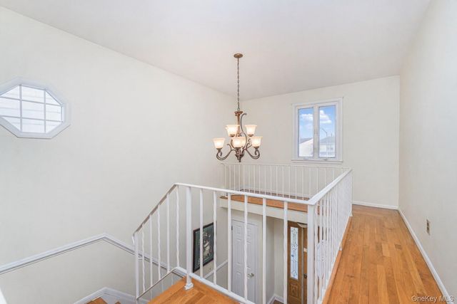 36 Ashwood Court, Staten Island, NY 10308