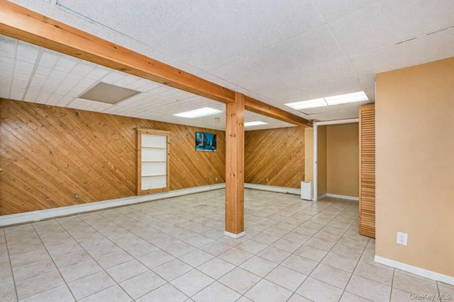 36 Ashwood Court, Staten Island, NY 10308