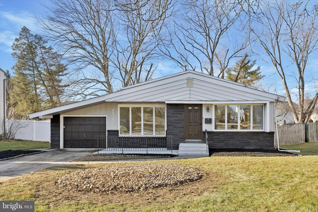 1535 PLEASANT DR, Cherry Hill, NJ 08003