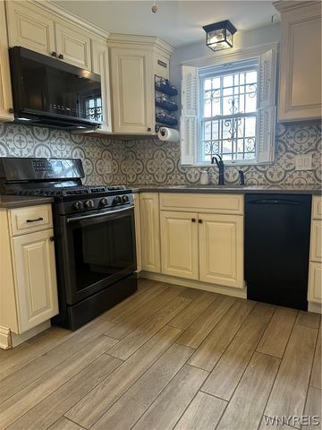 60 Hartford Avenue, Tonawanda, NY 14223