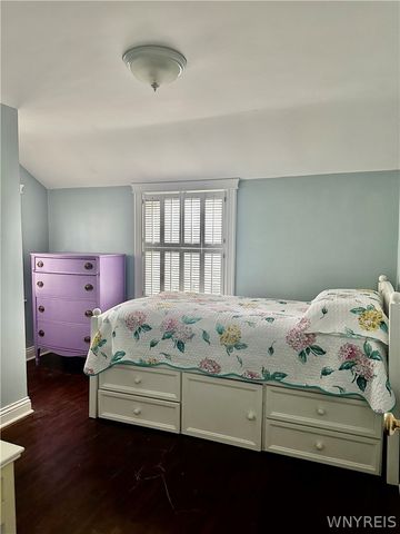 60 Hartford Avenue, Tonawanda, NY 14223