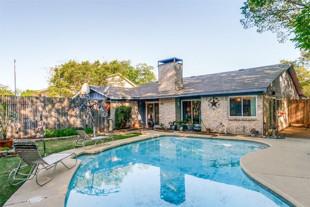 44 Merrie Circle, Richardson, TX 75081