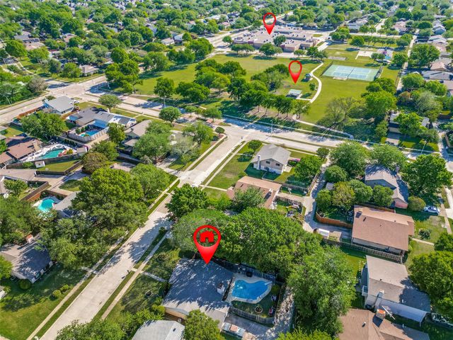 44 Merrie Circle, Richardson, TX 75081