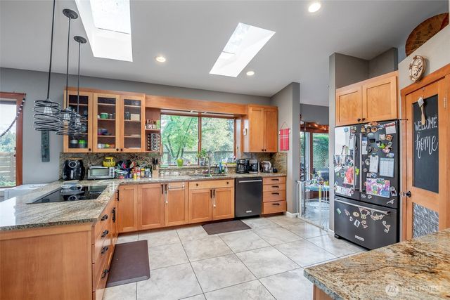 36602 224th Avenue SE, Enumclaw, WA 98022