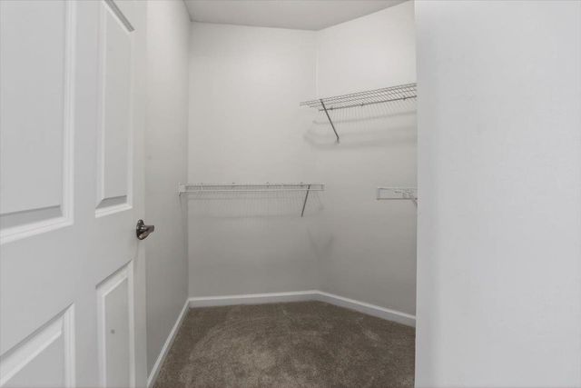 1693 E SOUTHFIELD CIR, Memphis, TN 38016