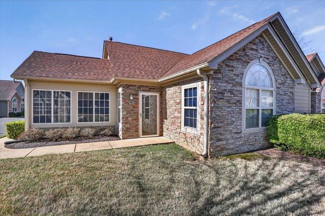 1693 E SOUTHFIELD CIR, Memphis, TN 38016