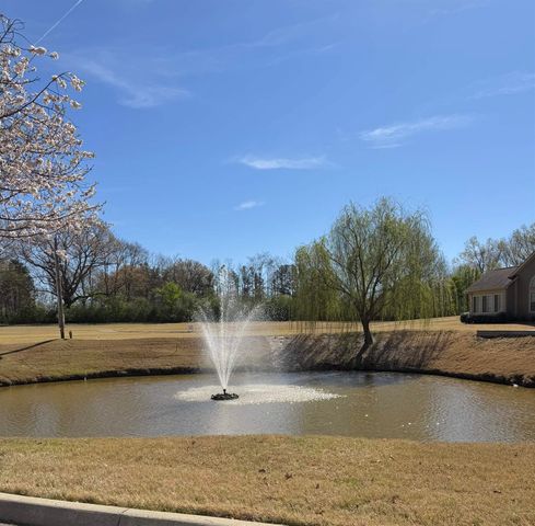 1693 E SOUTHFIELD CIR, Memphis, TN 38016