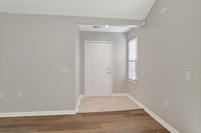 1693 E SOUTHFIELD CIR, Memphis, TN 38016