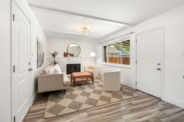 6008 Westbrook Dr, Citrus Heights, CA 95621