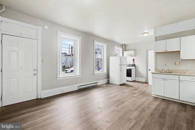 160 N WEST ST, Carlisle, PA 17013