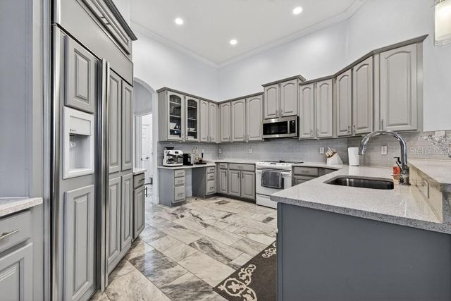 17912 ARBOR HAVEN DRIVE, Tampa, FL 33647
