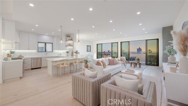 89 Bayview, Manhattan Beach, CA 90266