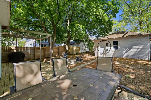 1209 Fisk Road SE, Grand Rapids, MI 49506