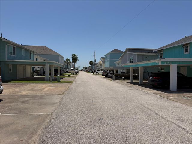 1173 Sailfish, Bayou Vista, TX 77563
