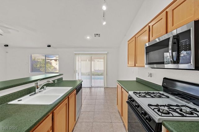 7504 Evening Falls Drive, Las Vegas, NV 89131