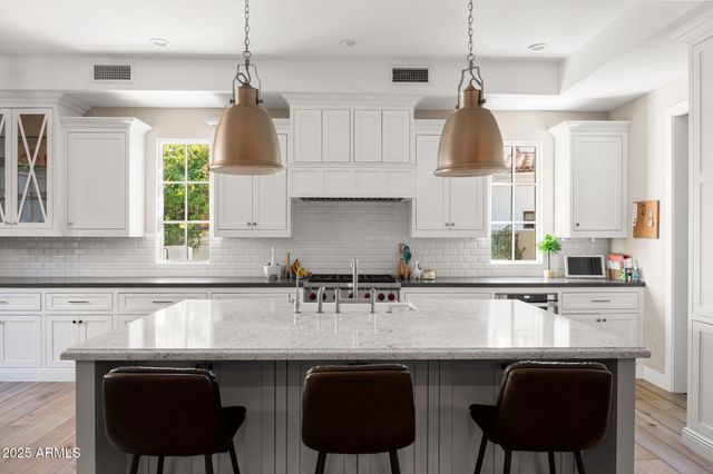 9466 E ROCKWOOD Drive, Scottsdale, AZ 85255