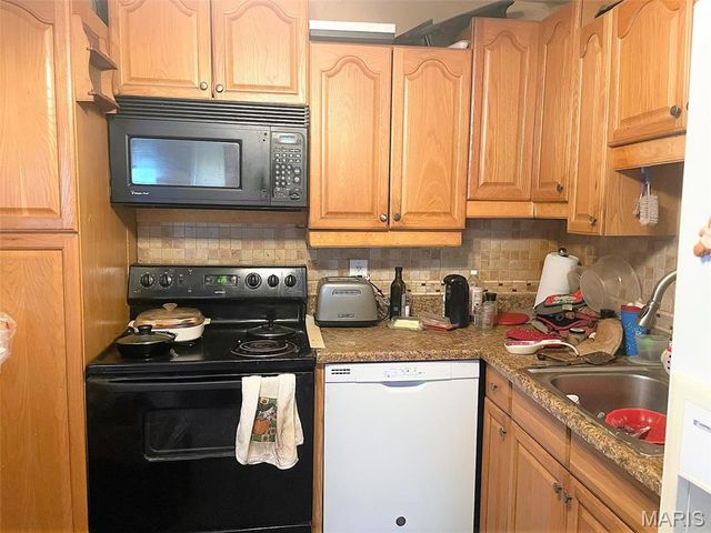 1432 San Salvador Drive, Unincorporated, MO 63138