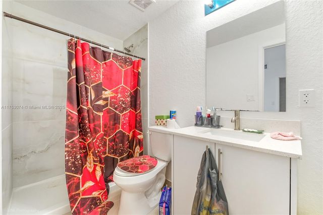 25616 SW 143rd Path, Homestead, FL 33032