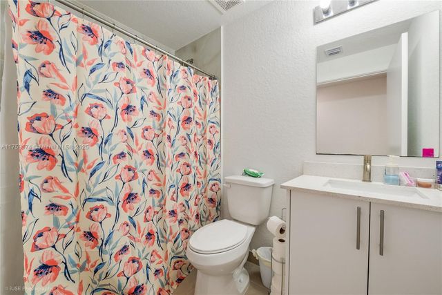 25616 SW 143rd Path, Homestead, FL 33032