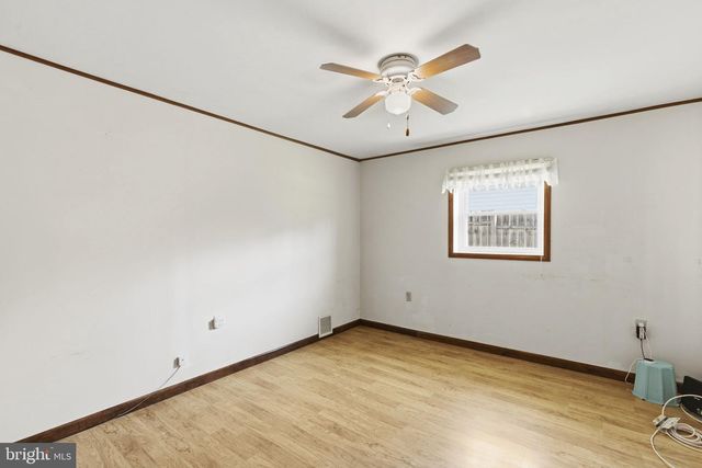 2411 POPLAR RD, Baltimore, MD 21221