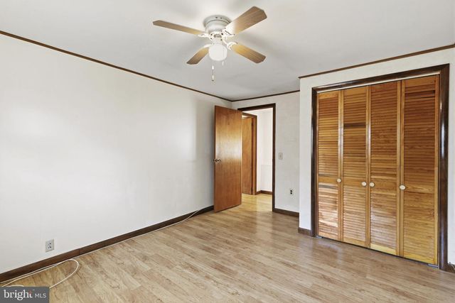 2411 POPLAR RD, Baltimore, MD 21221