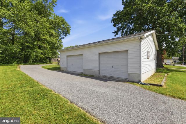 2411 POPLAR RD, Baltimore, MD 21221