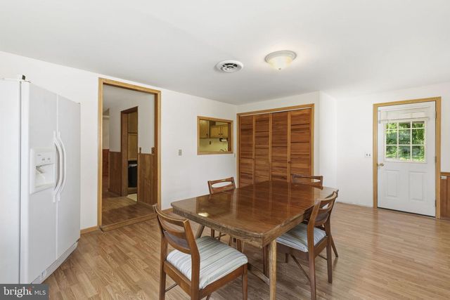 2411 POPLAR RD, Baltimore, MD 21221