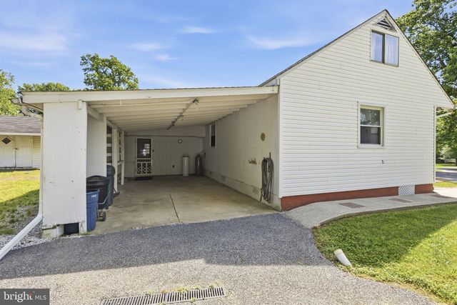 2411 POPLAR RD, Baltimore, MD 21221