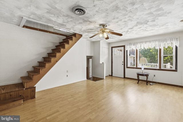 2411 POPLAR RD, Baltimore, MD 21221