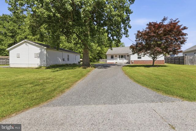 2411 POPLAR RD, Baltimore, MD 21221