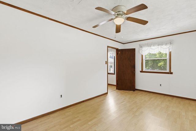 2411 POPLAR RD, Baltimore, MD 21221