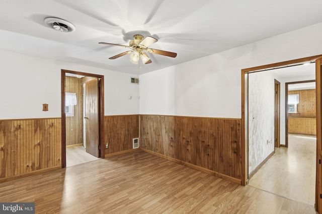 2411 POPLAR RD, Baltimore, MD 21221