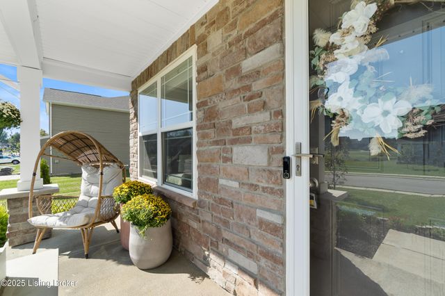 77 Maidie Ln, Shelbyville, KY 40065