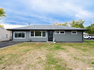 5403 N HAMILTON Road, Peoria, IL 61614