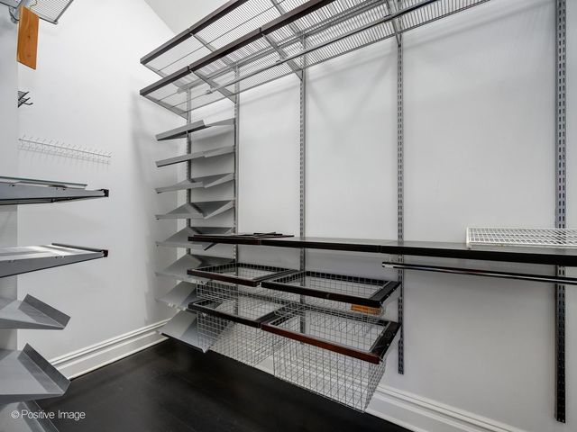 1633 N Wolcott Avenue, Chicago, IL 60622
