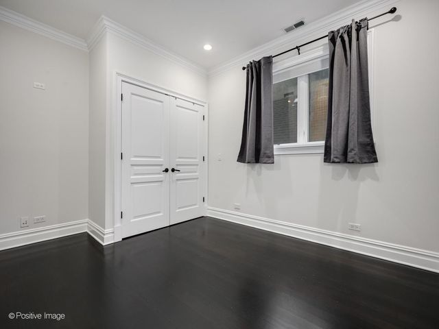 1633 N Wolcott Avenue, Chicago, IL 60622
