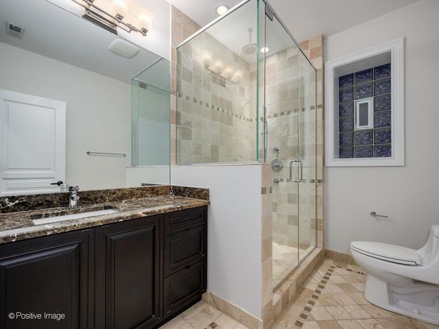 1633 N Wolcott Avenue, Chicago, IL 60622