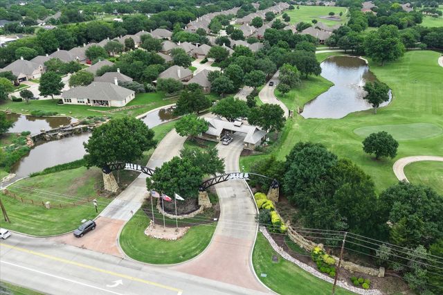 352 Rio Bravo Drive, Fairview, TX 75069